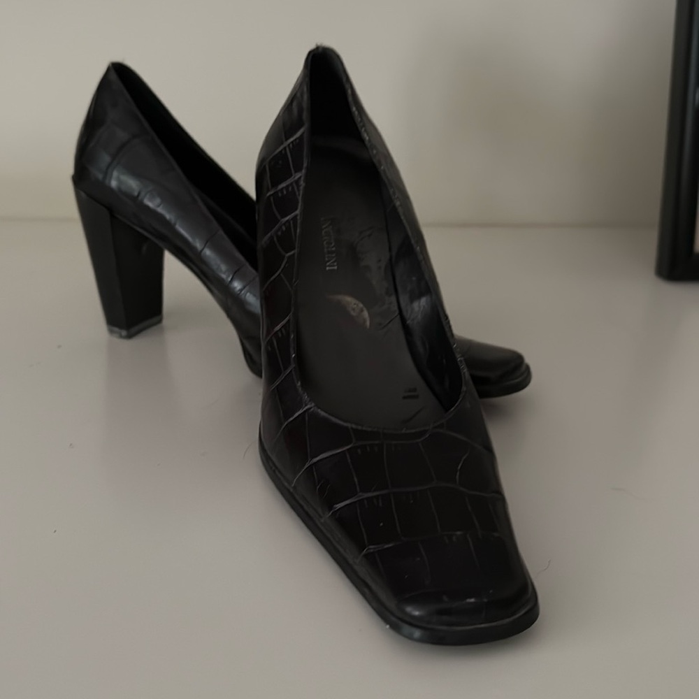 Vintage Enzo Anglioni 1980s black pumps